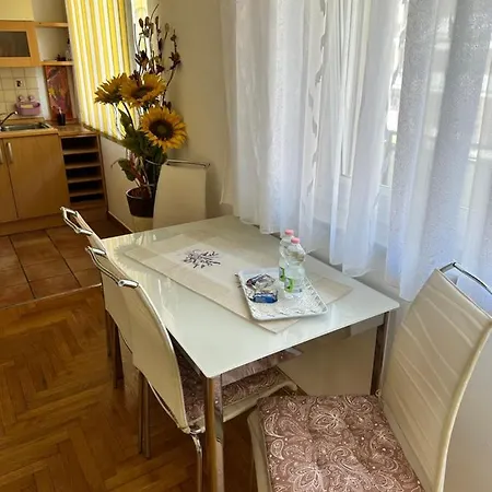 Vacanze Apartment *